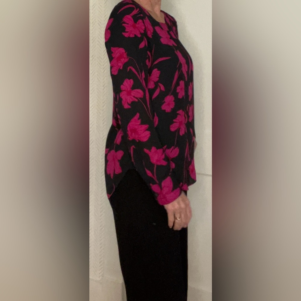 Banana Republic Blouse - Picture 3 of 4